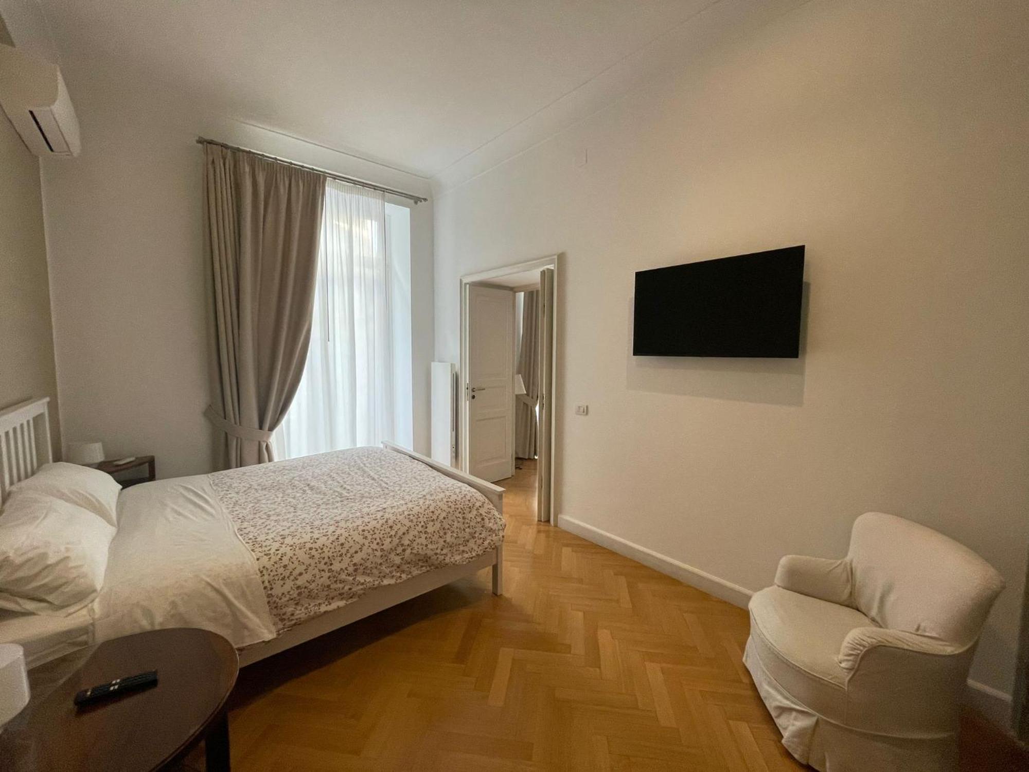 Napoliforever Chiaia Apartment Buitenkant foto